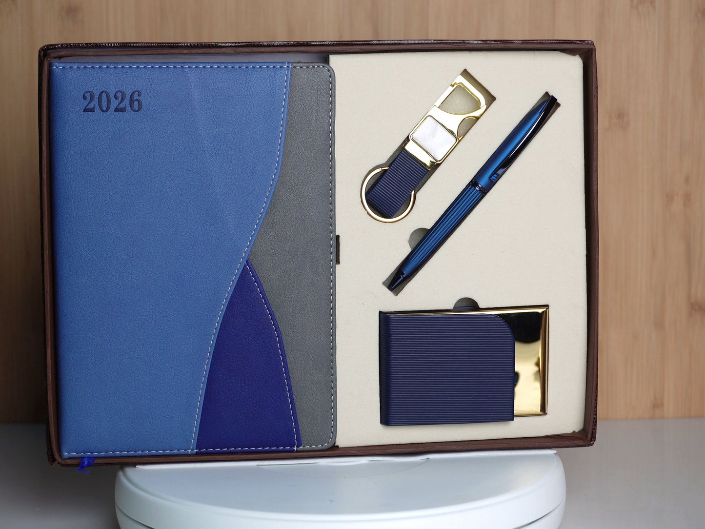 Fashius Corporate Gift Set 4 || Notebook Cardholder Keychain Pen G411