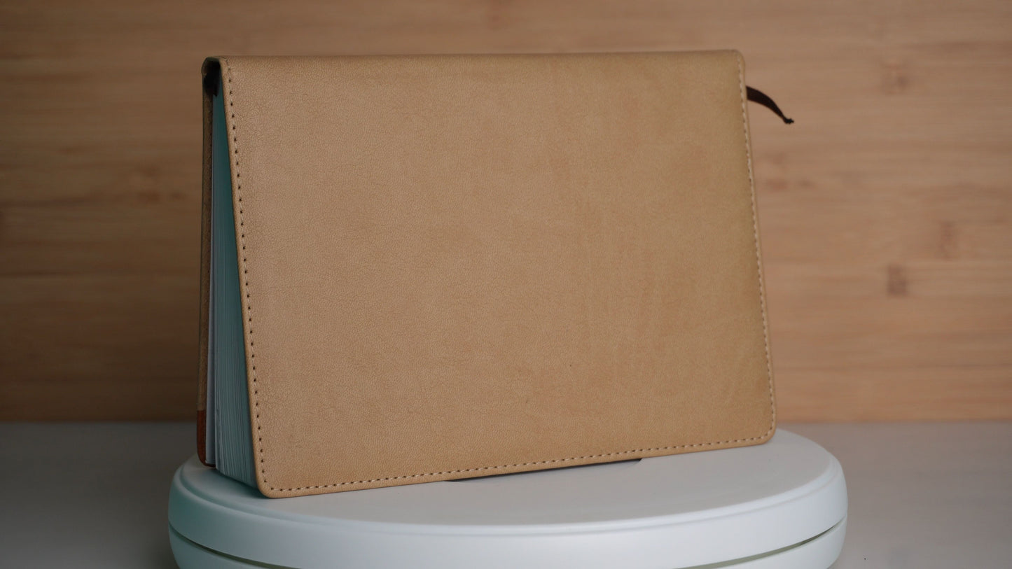 Fashius Corporate Gift set 5 || Notebook Bottle Keychain Pen Cardholder GB553