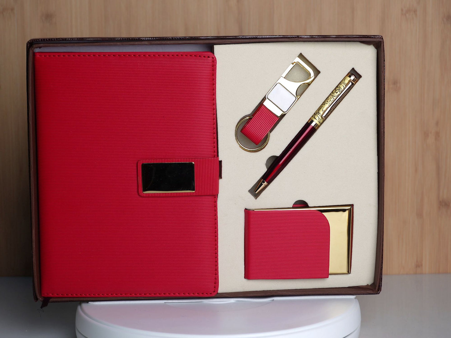 Fashius Corporate Gift Set 4 || Notebook Cardholder Keychain Pen G413