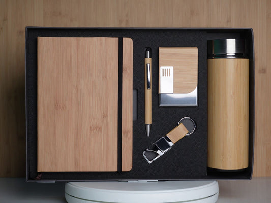 Fashius Corporate Bottle Gift Set 5in1  GB504A, Bottle, Notebook, Pen, Cardholder, Keychain
