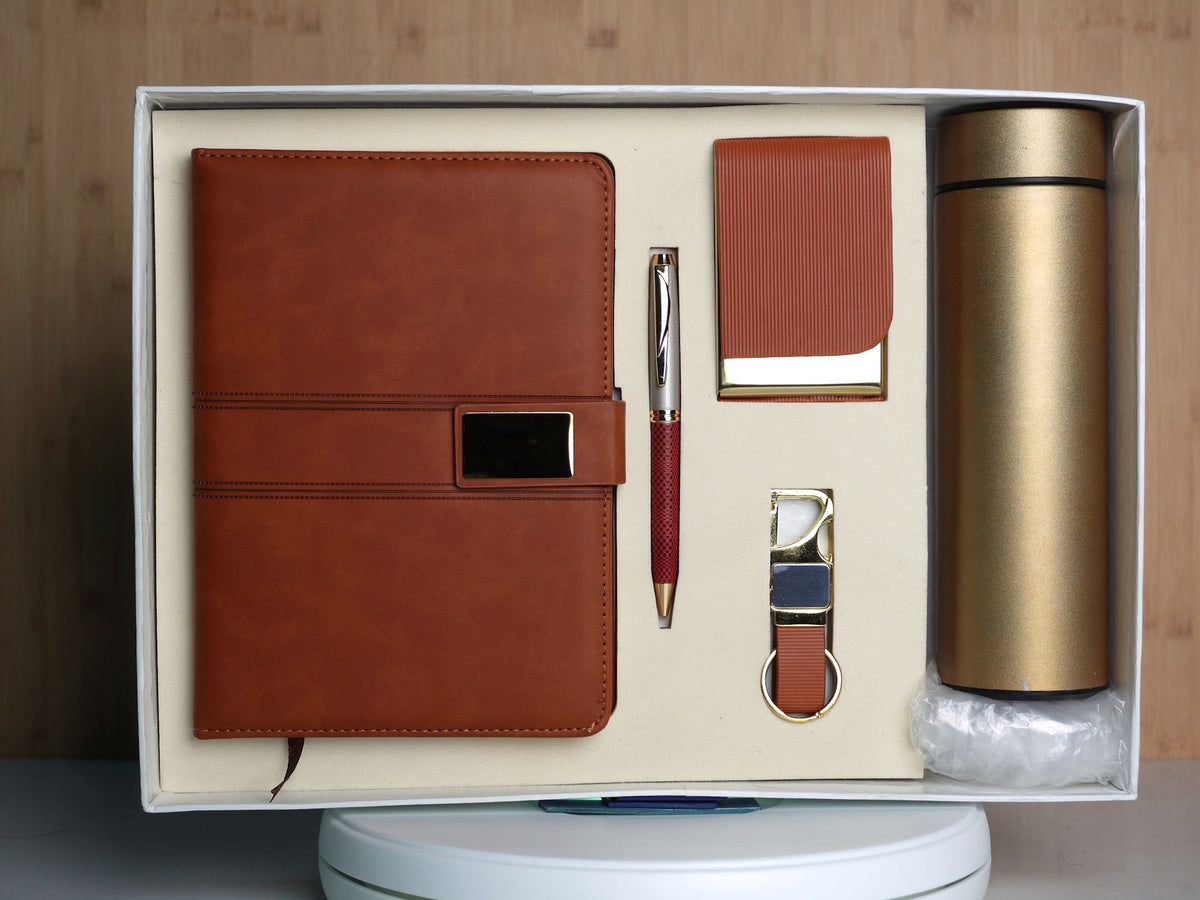 Fashius Corporate Bottle Gift Set 5in1  GB514, Bottle, Notebook, Pen, Cardholder, Keychain